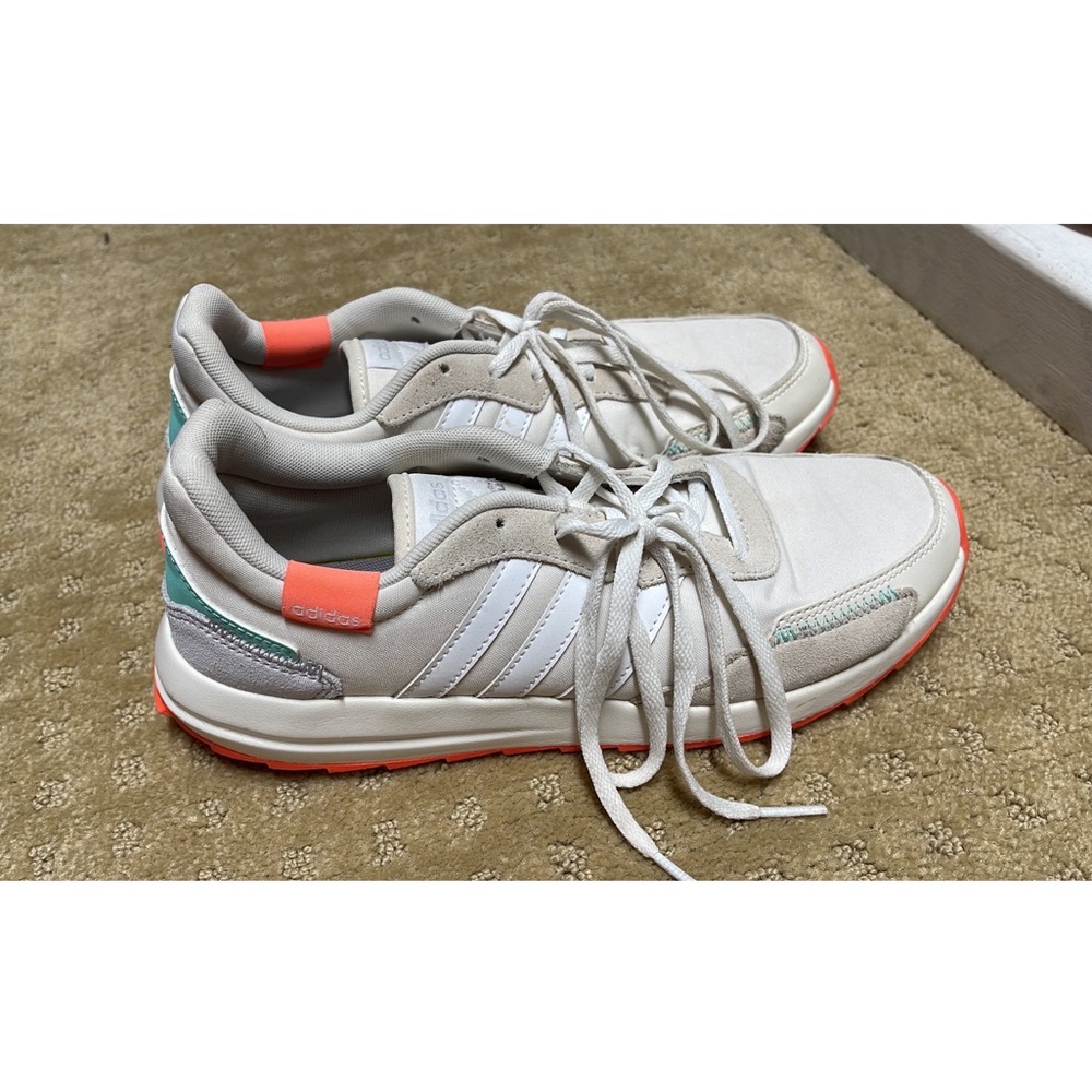 Womens Adidas Size 8